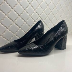 Aquatalia Black Leather Croc Embossed Pump 6.5